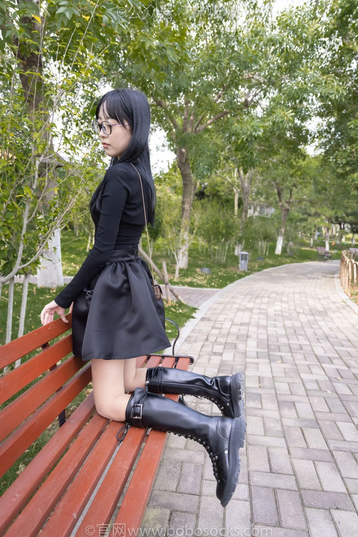 [BoBoSocks袜啵啵]NO.040 稚予-长靴、白棉袜、肉丝 [137P]插图2